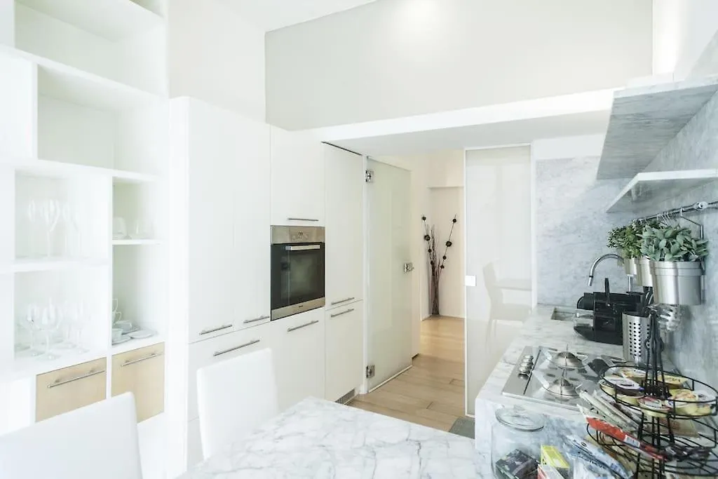 Charming Home Near Duomo Milan